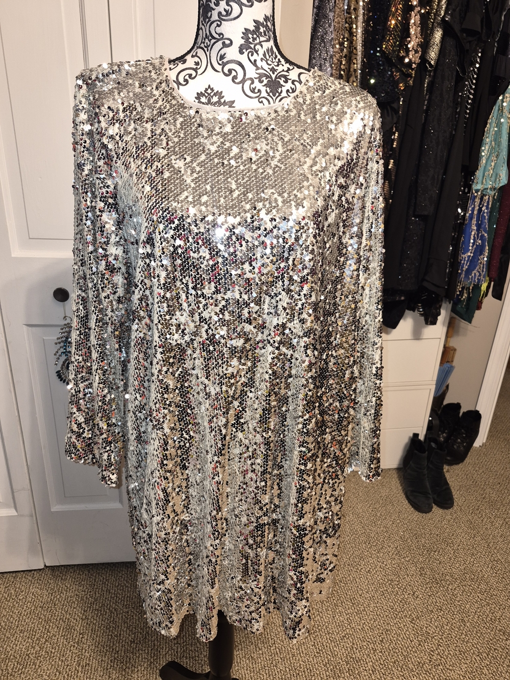 LC Lauren Conrad Silver & White Sequin Dress